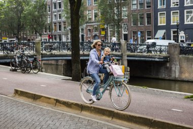 Amsterdam'da bisiklet kullanımı son 2 yılda %40'tan fazla arttı