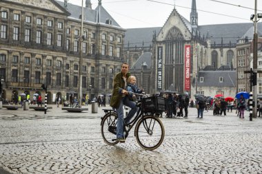 Amsterdam'da bisiklet kullanımı son 2 yılda %40'tan fazla arttı