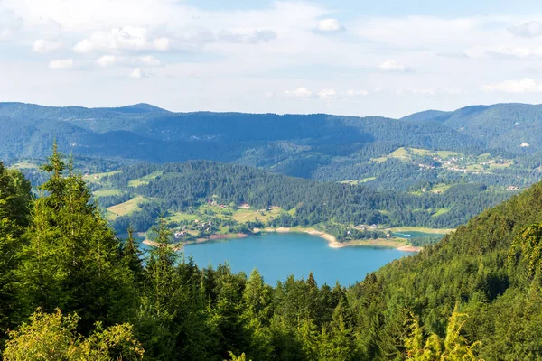 Increíble Vista Del Lago Zaovine Oeste Serbia — Foto de Stock