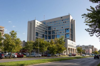 Novi Sad, Sırbistan - 31 Ağustos 2020: Gazprom - Novi Sad 'daki Nis İşletme İnşaat Merkezi