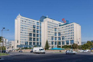 Novi Sad, Sırbistan - 31 Ağustos 2020: Gazprom - Novi Sad 'daki Nis İşletme İnşaat Merkezi