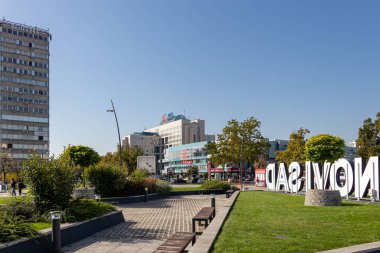 Novi Sad, Sırbistan - 31 Ağustos 2020: Gazprom - Novi Sad 'daki Nis İşletme İnşaat Merkezi
