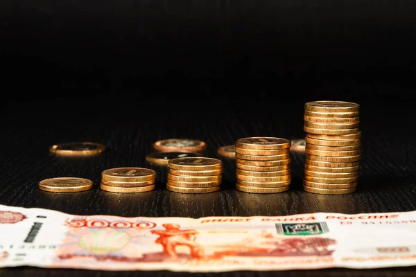 Monedas Dinero Ruso Rublos Papel Que Yacen Sobre Mesa — Foto de Stock