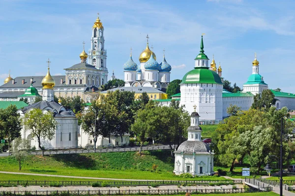 Chrámy Sobry Kostelů Klášter Svaté Trojice Sergius Lávře Sergiev Posad — Stock fotografie