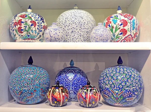 Keramika Keramické Vázy Zdobené Různými Vzory Jsou Sol — Stock fotografie