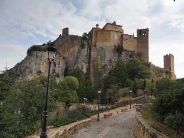 Alquezar, Aragon Koleji kale kasabası