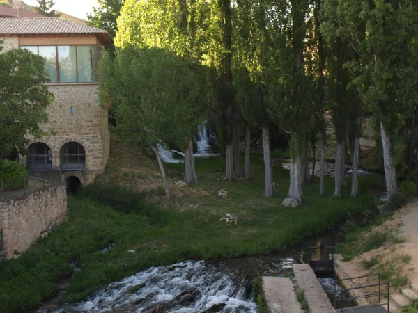 Loop Langs Rivier Tjo Stad Trillo Omliggende Bossen Aan Rivier — Stockfoto