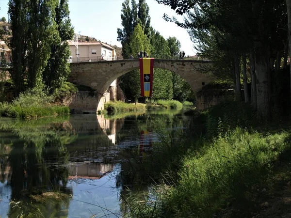 Loop Langs Rivier Tjo Stad Trillo Omliggende Bossen Aan Rivier — Stockfoto