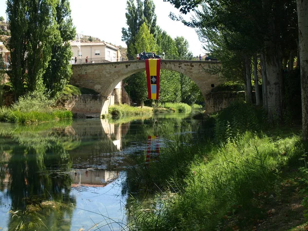 Loop Langs Rivier Tjo Stad Trillo Omliggende Bossen Aan Rivier — Stockfoto