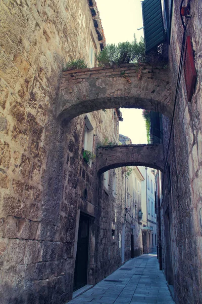 Omis Centro Storico Strada Stretta Con Edifici Pietra Croazia — Foto Stock