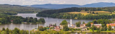 Frymburk, Çek Cumhuriyeti - Lipno rezervuarının sol kıyısındaki bir yarımadada yer alan kasaba