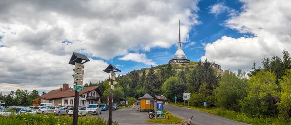 Jested - szczyt górski na północy Republiki Czeskiej — Zdjęcie stockowe