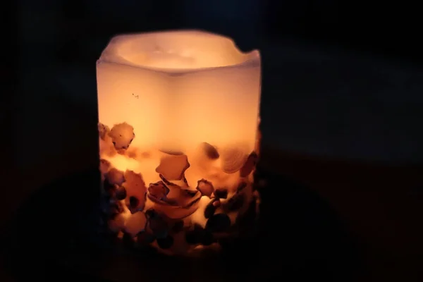 Bougie Détail Coquillages Cire Éclairés Par Lumière Dans Obscurité — Photo