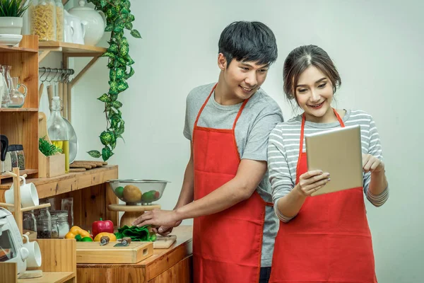 Feliz Amante Asiático Pareja Cocinar Acción Felicidad Sala Cocina Casa — Foto de Stock