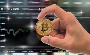 El Bitcoin mockup ticaret ekran, Bitcoin Döviz Ticaret bilgi ekranını, blok zinciri teknoloji kripto kavramı, iş ve Pazar ticaret kavramı Cryptocurrency üzerinde tutarak