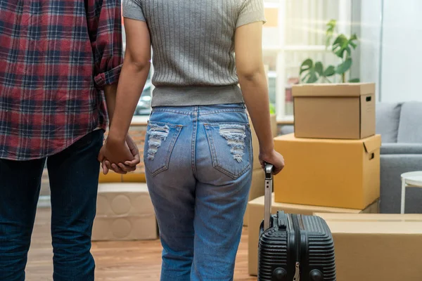 Parte Trás Jovem Casal Asiático Segurando Mãos Bagagem Sobre Grande — Fotografia de Stock