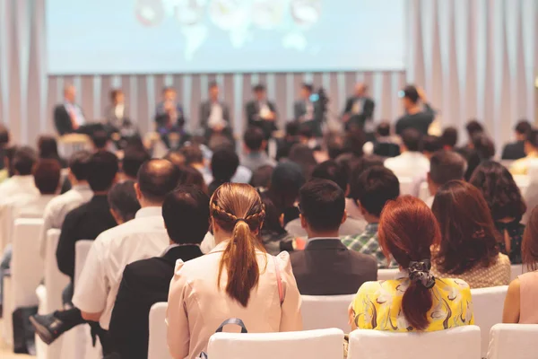 Rear View Audience Conference Hall Seminar Meeting Which Have Speakers — Stock Photo, Image