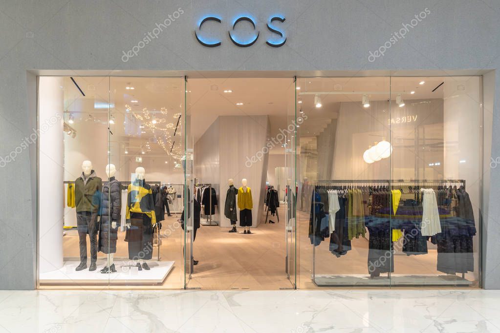 BANGKOK, THAILAND - NOVEMBER 2018 : COS Store in IconSiam department store on November 14, 2018 at bangkok, Thailand. Iconsiam already open November 9, 2018