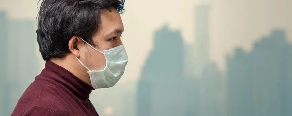 Banner Del Hombre Asiático Que Usa Máscara Facial Contra Contaminación —  Fotos de Stock