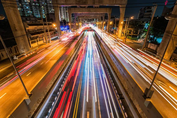 Hosszú Expozíció Dugóban Földalatti Alagút Rohanás Óra Éjszaka Bangkokban Közlekedési — Stock Fotó