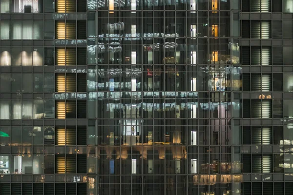 Symetria Budynku Offfce Które Pracownik Lift Godzinę Pracy Ludzie Biznesowi — Zdjęcie stockowe