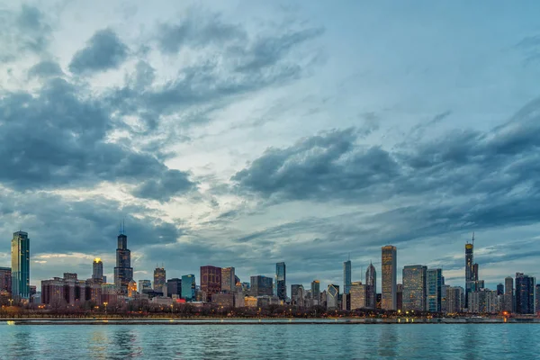 Cena Chicago Cityscape Lado Rio Longo Lago Michigan Tempo Crepúsculo — Fotografia de Stock