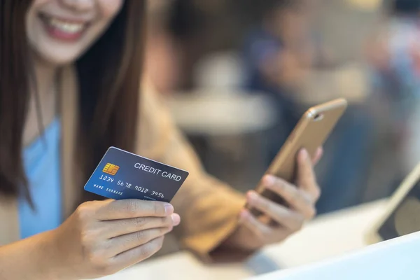 Closeup Asian Woman Using Credit Card Mobile Online Shopping Department — Stock Photo, Image