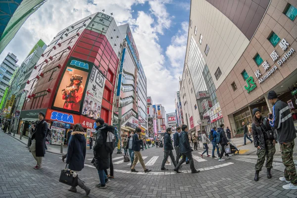 Tokyo Japón Feb 2019 Peatones Multitudinarios Personas Indefinidas Caminando Por — Foto de Stock