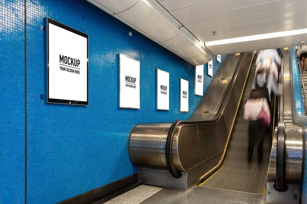Tom Billboard Ligger Underjordiska Hall Eller Tunnelbana För Reklam Mockup — Stockfoto