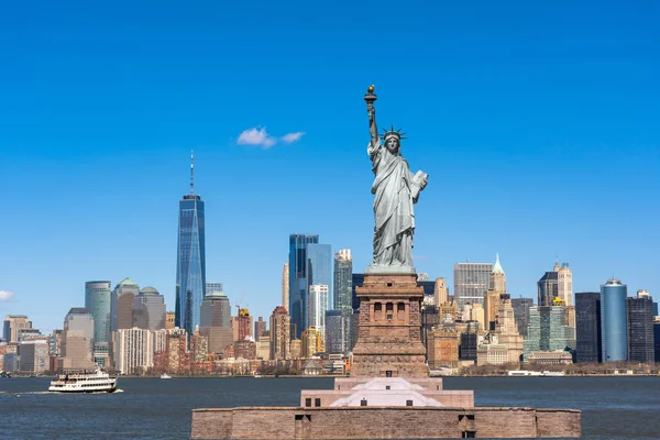 Statue Liberty New York Cityscape River Side Which Location Lower — Stock Photo, Image