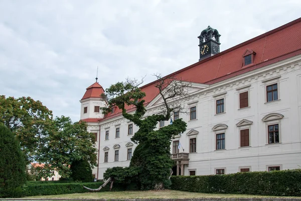 Edificio Del Castillo Barroco Temprano Holesov Moravia República Checa Imagen de stock