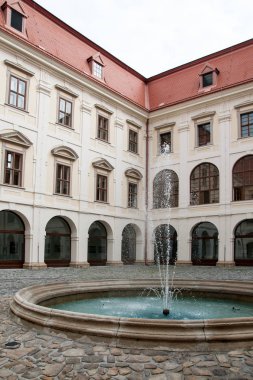 Erken Barok chateau avlu Holesov, Moravia, Çek Cumhuriyeti için