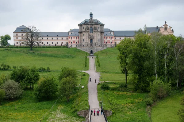 Kuks Czech Republic May 2019 People Walking Front Historic Hospital — Stock Photo, Image