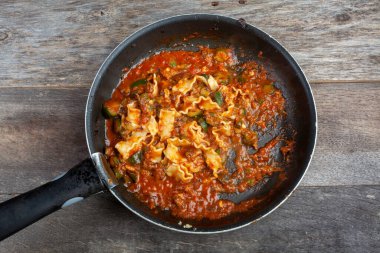 Ahşap Arkaplanda Balkabaklarıyla Matkap Eriştesinin Stüdyo Çekimi