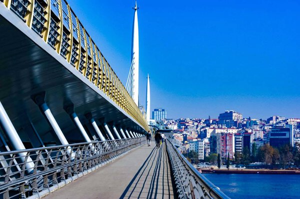 Люди на пороге
