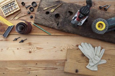 Elektrikli el aletleri ağaç işleme için en iyi görünümü ahşap rustik kurullarında