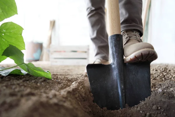 Werken Moestuin Voet Spade Van Grond Close — Stockfoto