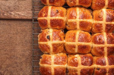 taze pişmiş sıcak cross buns