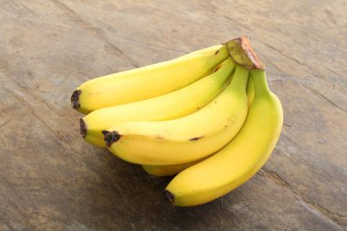 dilimlenmiş olgunlaşmış domates hazırlanan