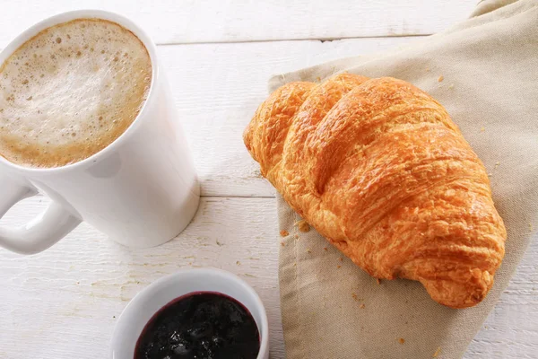 Čerstvý Zapečený Croissant Snídaně — Stock fotografie
