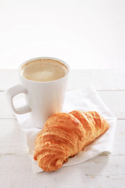 Frisch Gebackenes Croissant Frühstück — Stockfoto