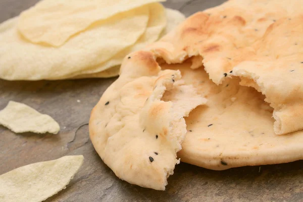 Indisches Naan Fladenbrot — Stockfoto