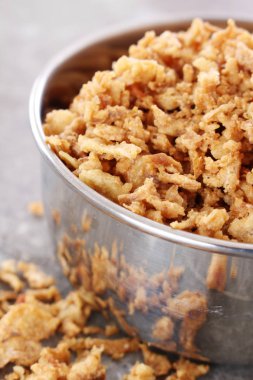 taze gevrek kızarmış soğan