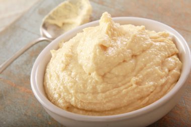 Humus dip plaka