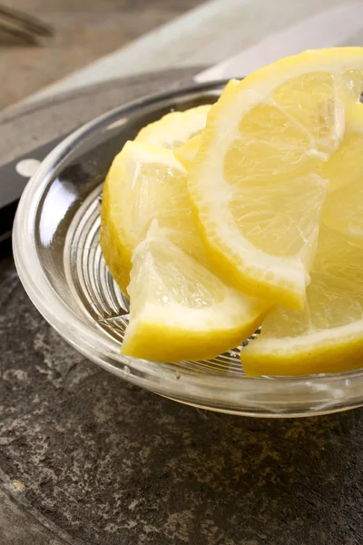 Ломтики Лимона Тарелке — стоковое фото