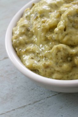 Taze lezzetli salsa verde
