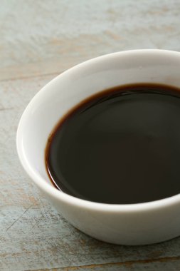 kabın içinde balsamik sirke