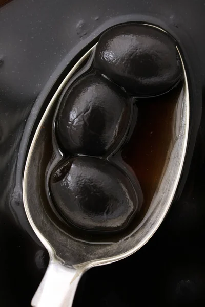 Fresh Ripe Black Olives — Stock Photo, Image