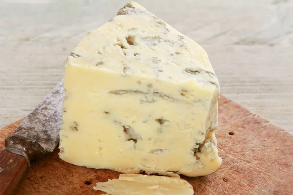 Preparing Dairy Cheese Portions — Stock Photo, Image