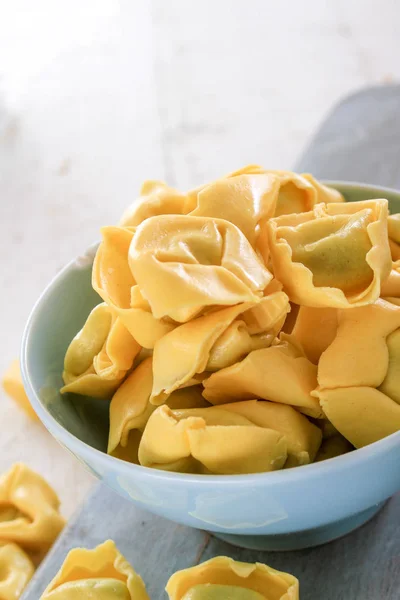 Gevulde Italiaanse Tortellini Pasta Gedroogd — Stockfoto